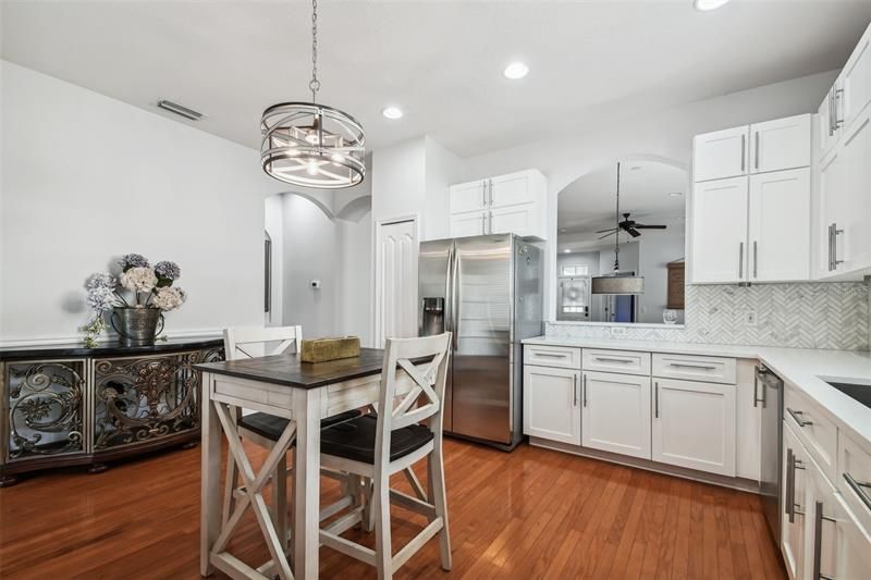 Recently Sold: $485,000 (3 beds, 2 baths, 1546 Square Feet)