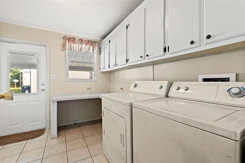 Recently Sold: $137,000 (2 beds, 2 baths, 1296 Square Feet)