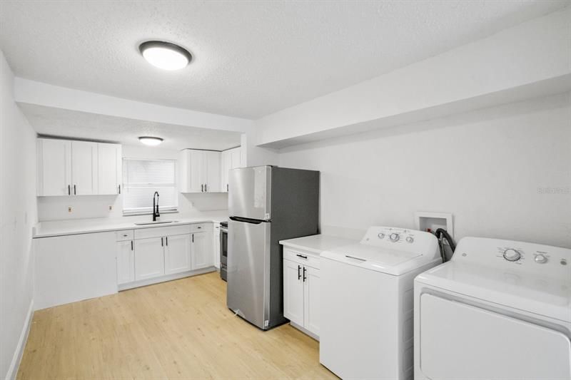 Recently Rented: $1,650 (2 beds, 1 baths, 700 Square Feet)