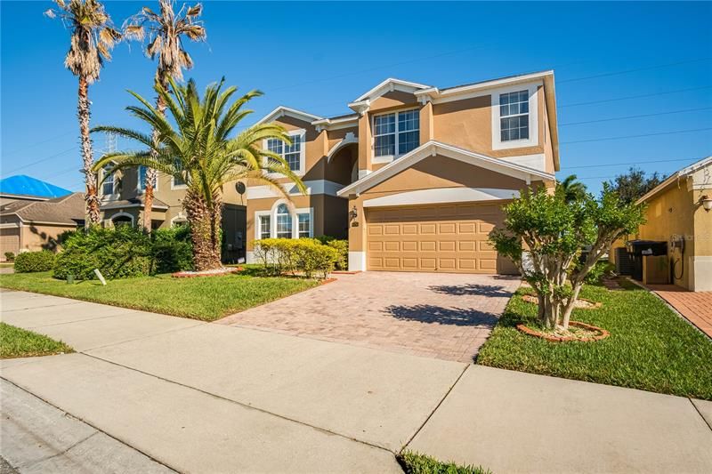 Recently Sold: $565,000 (5 beds, 4 baths, 3441 Square Feet)