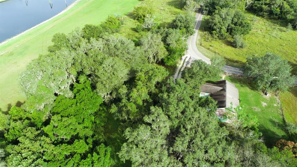 En Venta: $2,695,000 (6.33 acres)