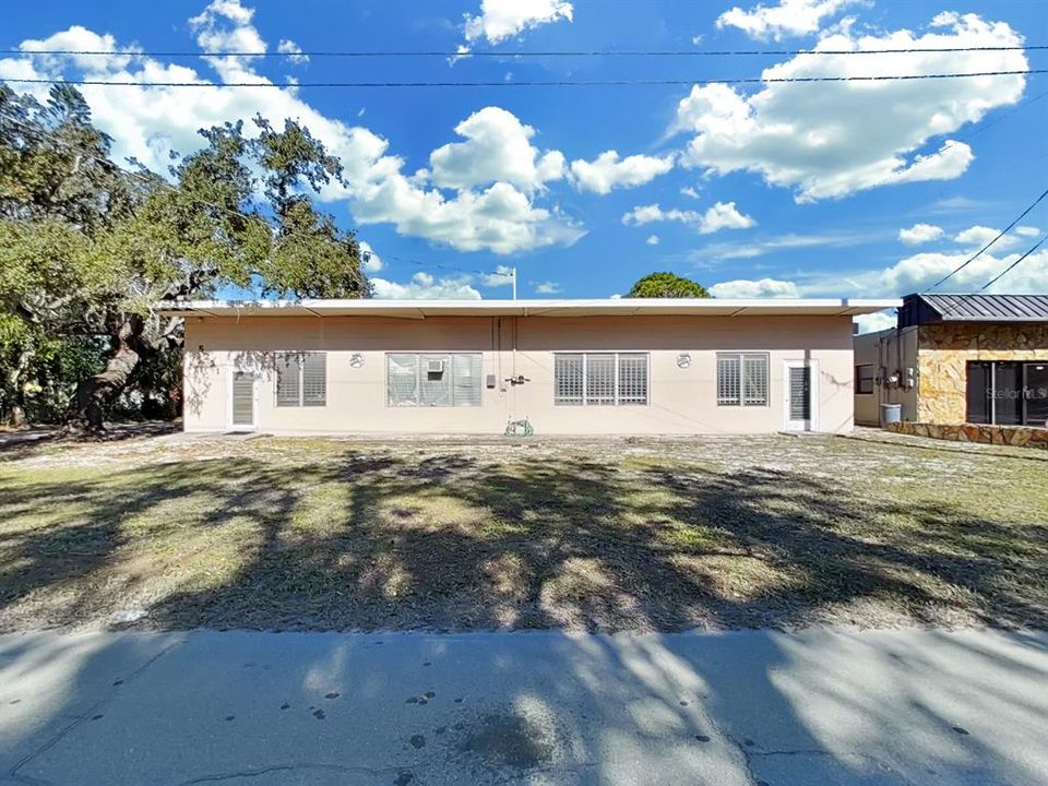 Recently Sold: $600,000 (0 beds, 0 baths, 2715 Square Feet)