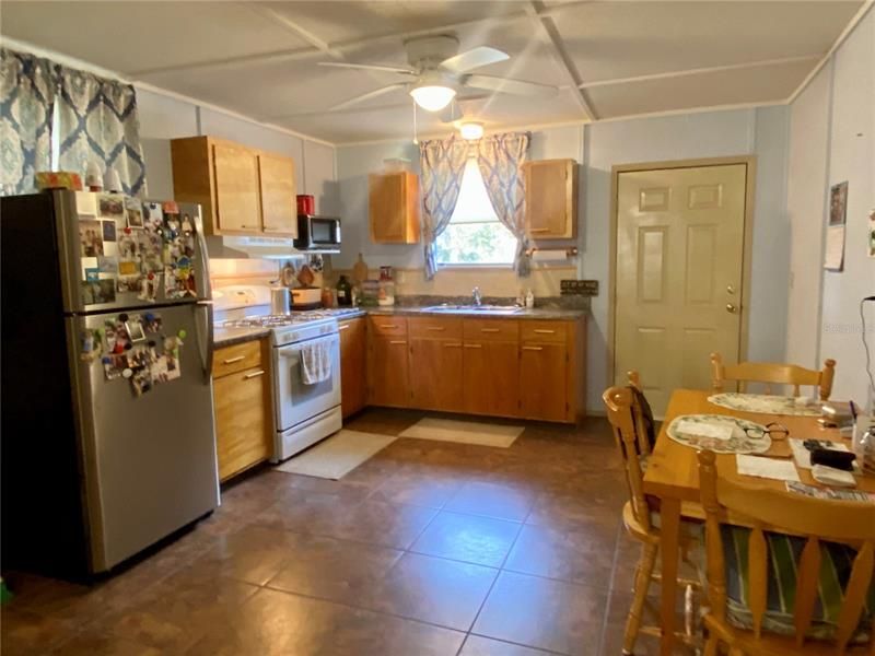 Recently Sold: $97,000 (2 beds, 2 baths, 784 Square Feet)