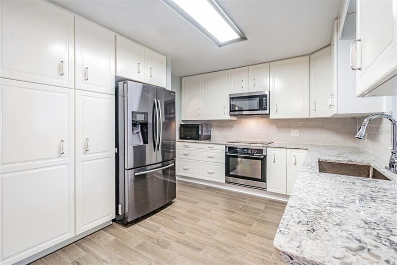 Recently Sold: $281,000 (3 beds, 2 baths, 2112 Square Feet)