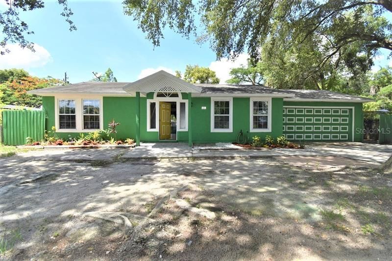 Recently Sold: $299,000 (3 beds, 2 baths, 1126 Square Feet)