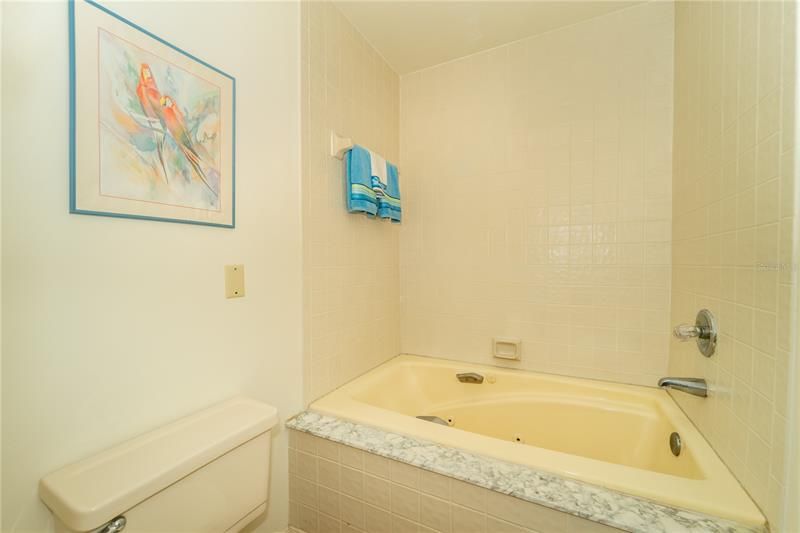 最近售出: $600,000 (3 贝兹, 2 浴室, 1509 平方英尺)