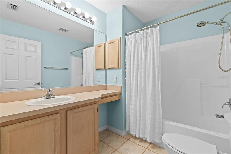 Recently Sold: $298,000 (2 beds, 2 baths, 1268 Square Feet)
