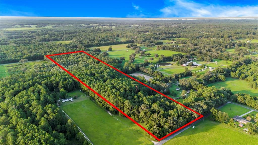 На продажу: $249,900 (18.53 acres)