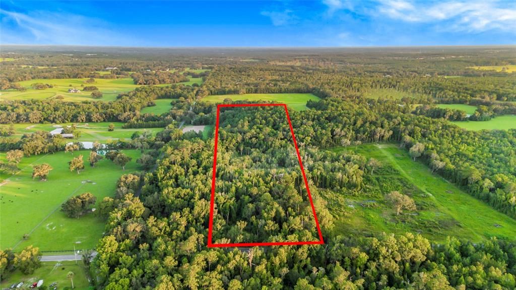 На продажу: $249,900 (18.53 acres)