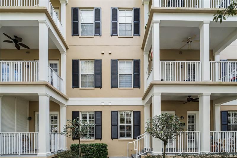 Recently Sold: $493,000 (2 beds, 2 baths, 1328 Square Feet)