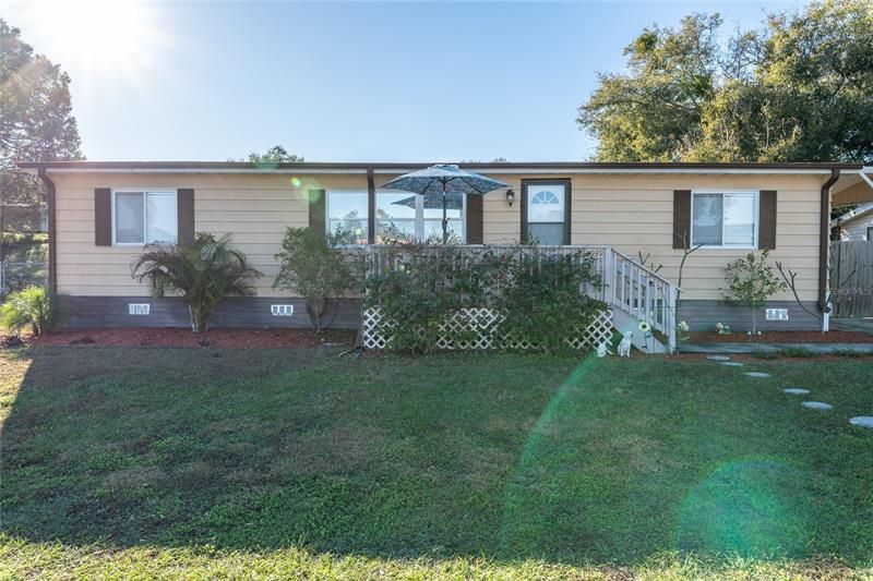 Recently Sold: $190,000 (3 beds, 2 baths, 1152 Square Feet)