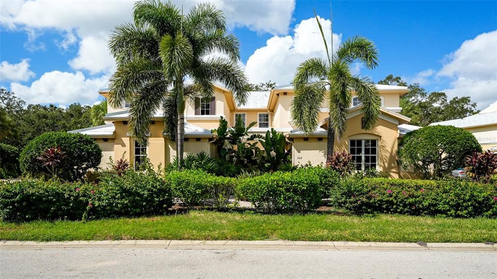For Rent: $5,000 (3 beds, 2 baths, 1666 Square Feet)