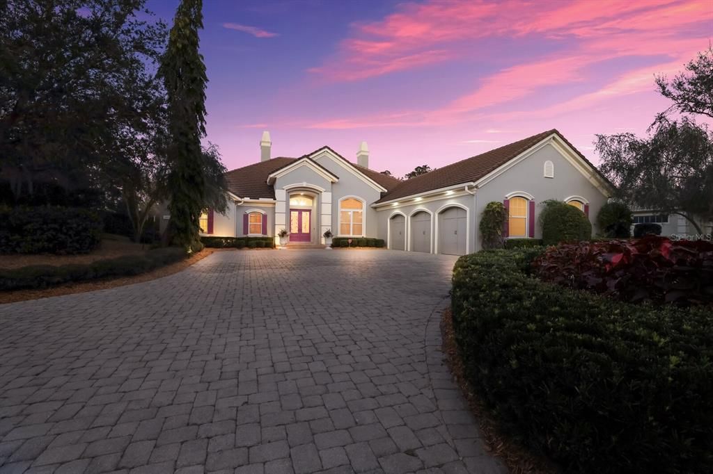 最近售出: $1,550,000 (3 贝兹, 3 浴室, 4352 平方英尺)