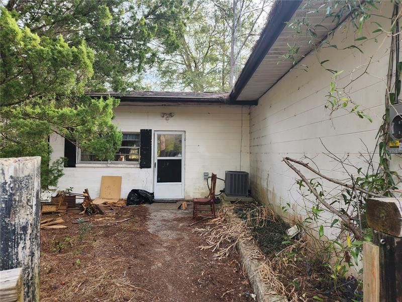 Recently Sold: $60,000 (2 beds, 1 baths, 1160 Square Feet)