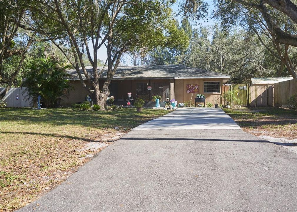 Recently Sold: $269,000 (3 beds, 2 baths, 1264 Square Feet)