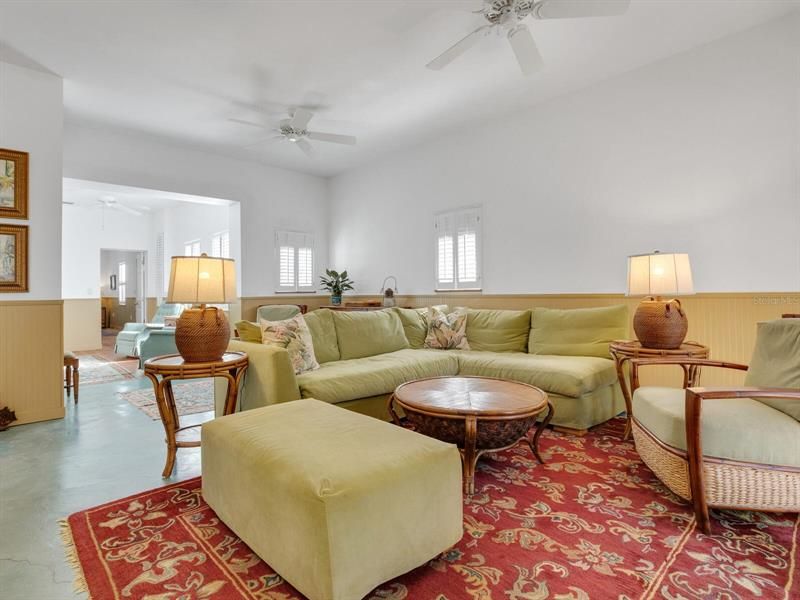 Recently Sold: $2,250,000 (3 beds, 3 baths, 2427 Square Feet)