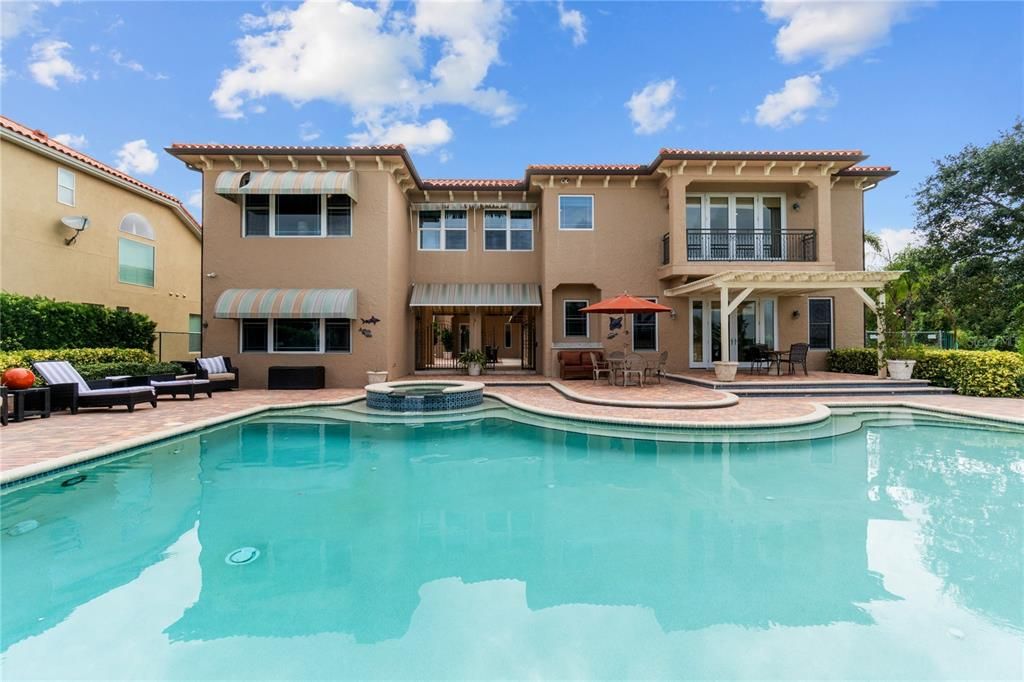 Recently Sold: $2,575,000 (5 beds, 5 baths, 5130 Square Feet)