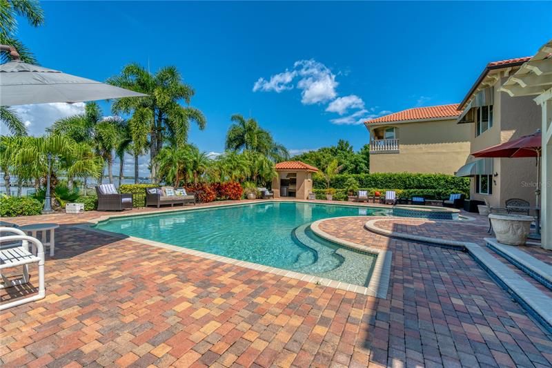 Recently Sold: $2,575,000 (5 beds, 5 baths, 5130 Square Feet)