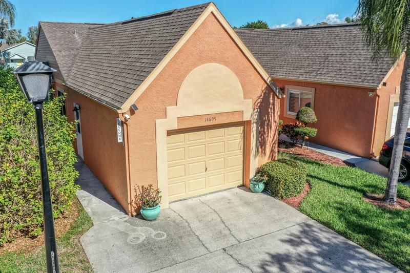 Recently Sold: $589,900 (2 beds, 2 baths, 1205 Square Feet)