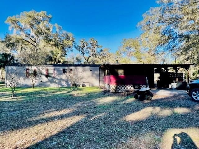 Recently Sold: $199,999 (3 beds, 2 baths, 1328 Square Feet)