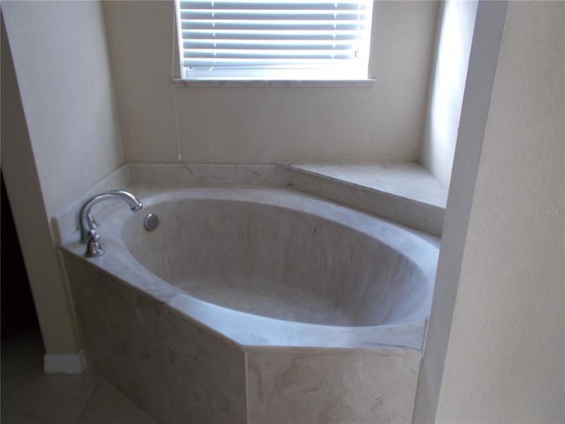 Недавно арендовано: $2,000 (3 спален, 2 ванн, 1643 Квадратных фут)