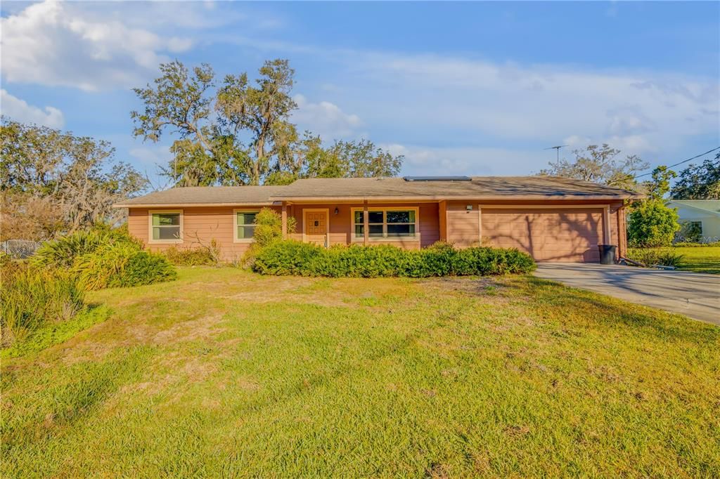 Recently Sold: $550,000 (3 beds, 1 baths, 1232 Square Feet)