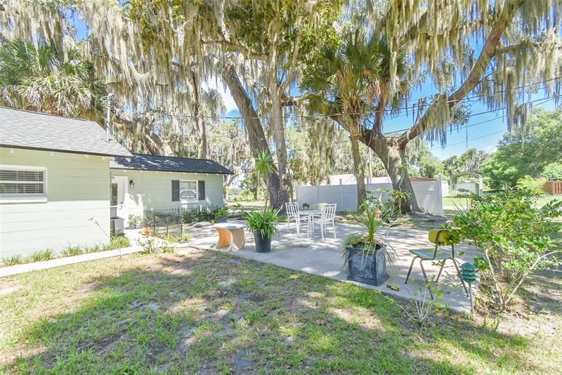 Recently Sold: $349,900 (3 beds, 1 baths, 1407 Square Feet)