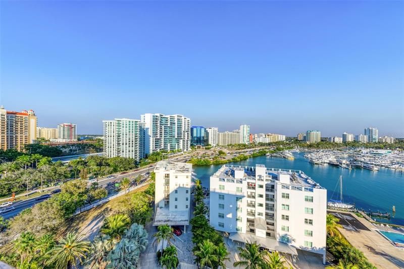 Active With Contract: $4,999,000 (5 beds, 5 baths, 3527 Square Feet)