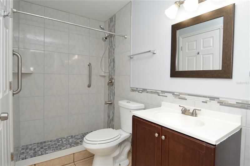 Недавно арендовано: $1,300 (1 спален, 1 ванн, 646 Квадратных фут)
