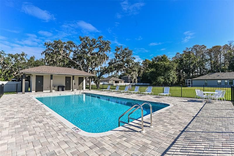 Recently Sold: $353,395 (3 beds, 2 baths, 1954 Square Feet)