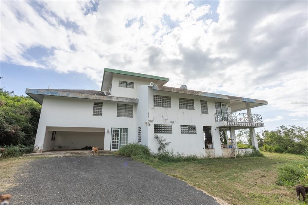 Recently Sold: $455,000 (4 beds, 3 baths, 2510 Square Feet)