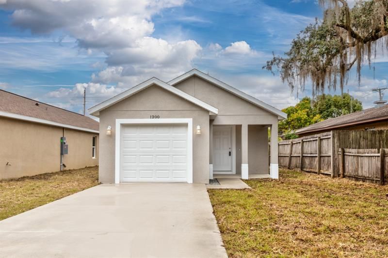 Recently Sold: $264,900 (3 beds, 2 baths, 1071 Square Feet)