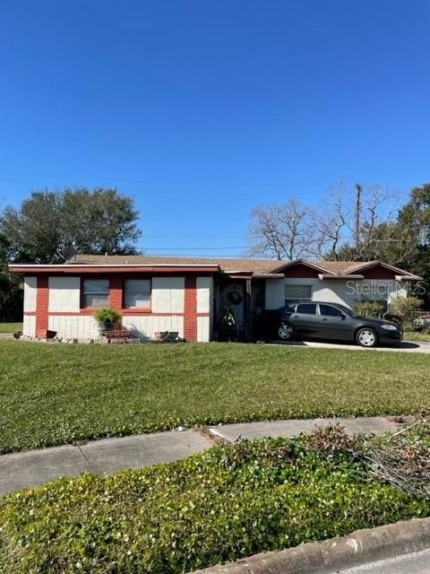 Recently Sold: $180,000 (4 beds, 1 baths, 1426 Square Feet)