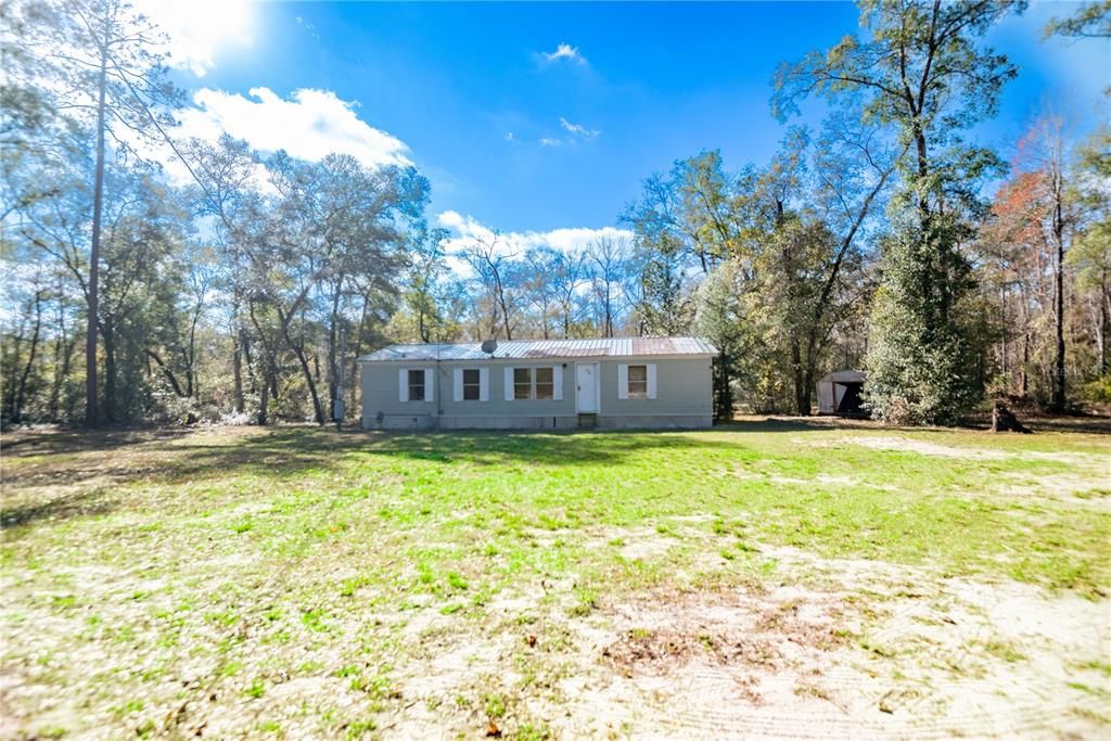 Recently Sold: $115,000 (3 beds, 2 baths, 1152 Square Feet)