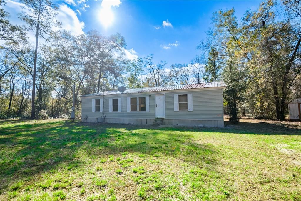Recently Sold: $115,000 (3 beds, 2 baths, 1152 Square Feet)