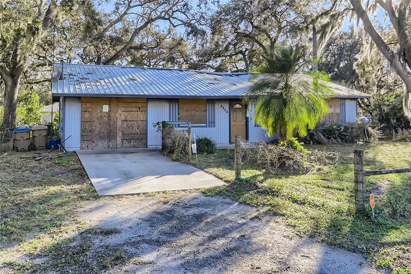 Recently Sold: $100,000 (3 beds, 2 baths, 1240 Square Feet)