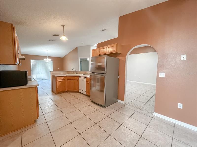 Recently Sold: $342,500 (3 beds, 2 baths, 1496 Square Feet)