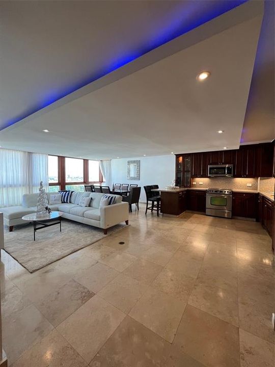 Recently Rented: $2,600 (3 beds, 2 baths, 1400 Square Feet)