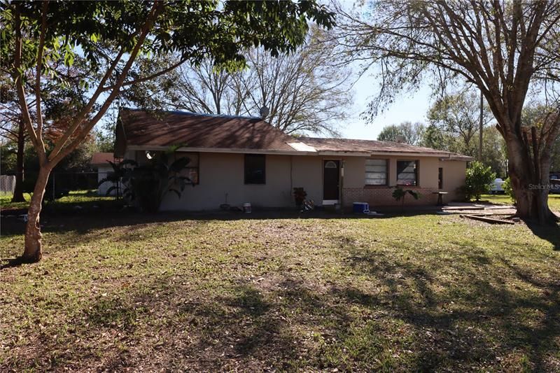 Recently Sold: $140,000 (3 beds, 2 baths, 1796 Square Feet)