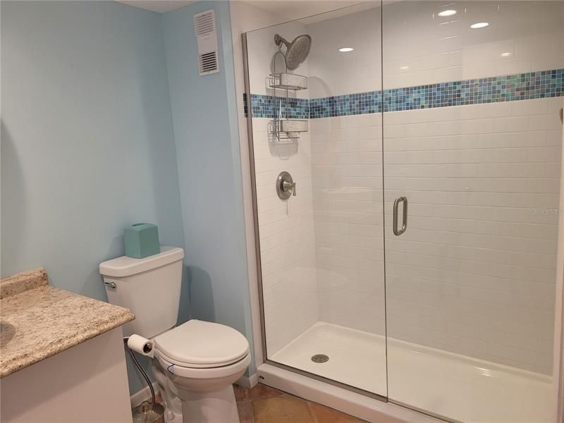 Recently Rented: $3,000 (1 beds, 1 baths, 665 Square Feet)
