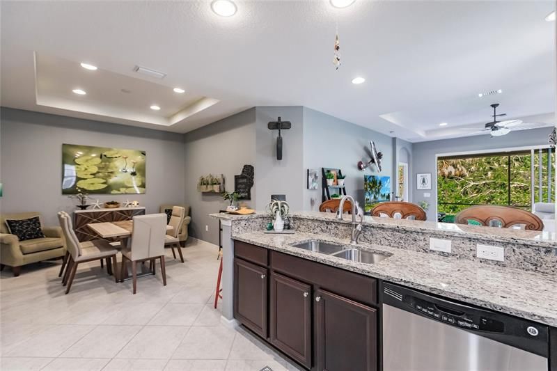 Recently Sold: $483,000 (2 beds, 2 baths, 1539 Square Feet)