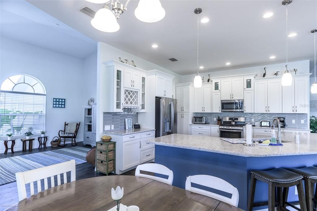 В аренду: $5,000 (4 спален, 3 ванн, 3051 Квадратных фут)