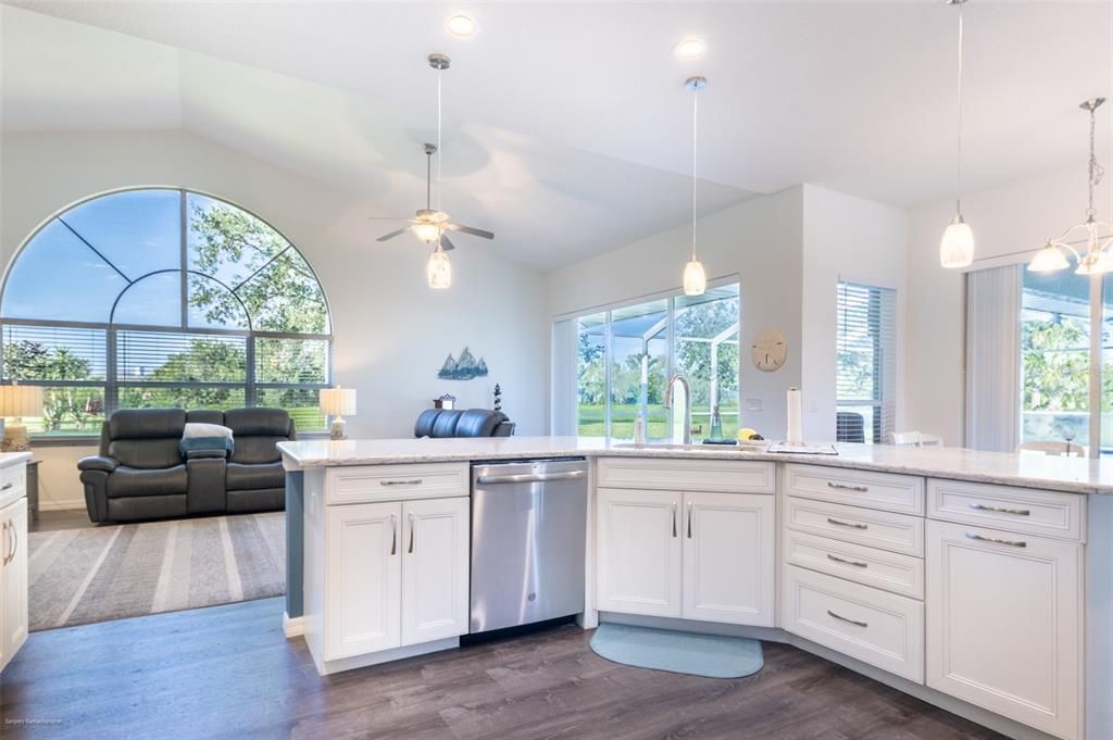 В аренду: $5,000 (4 спален, 3 ванн, 3051 Квадратных фут)