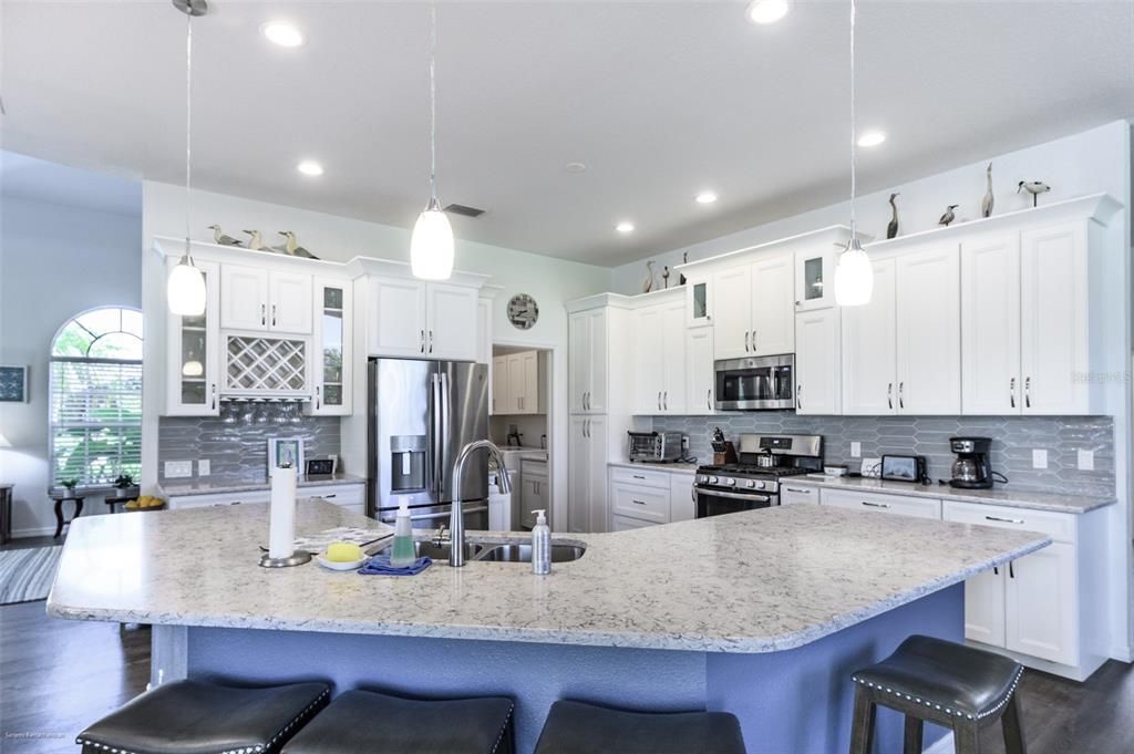 В аренду: $5,000 (4 спален, 3 ванн, 3051 Квадратных фут)