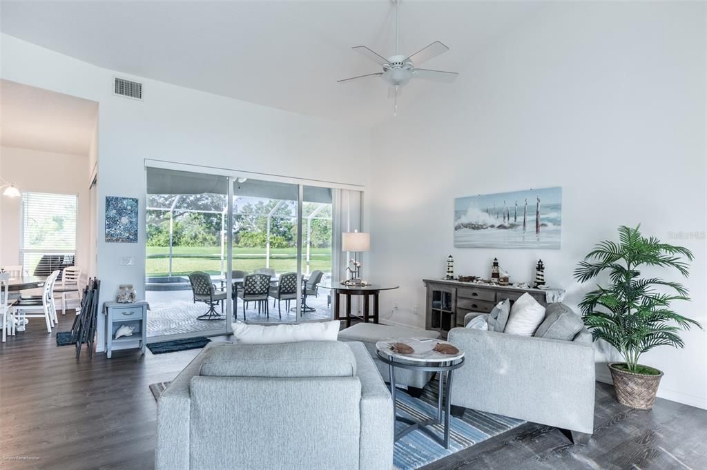 В аренду: $5,000 (4 спален, 3 ванн, 3051 Квадратных фут)