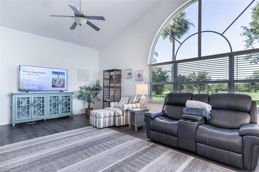 В аренду: $5,000 (4 спален, 3 ванн, 3051 Квадратных фут)