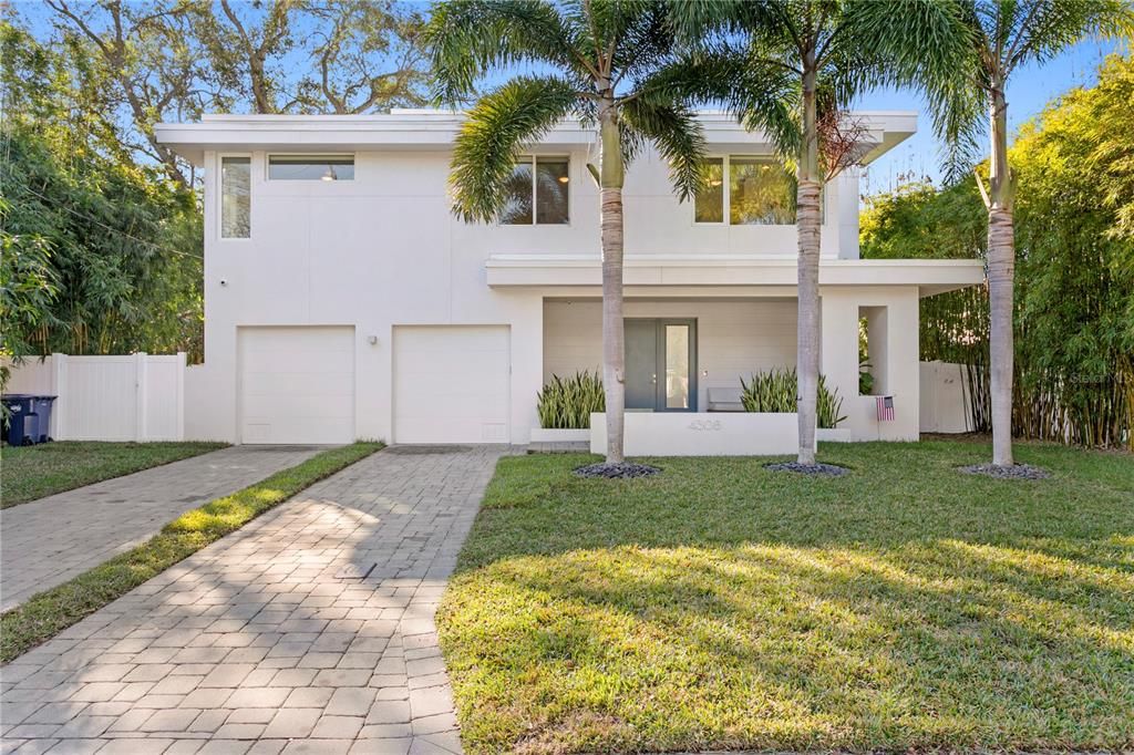 Welcome to 4308 W Palmira Ave!