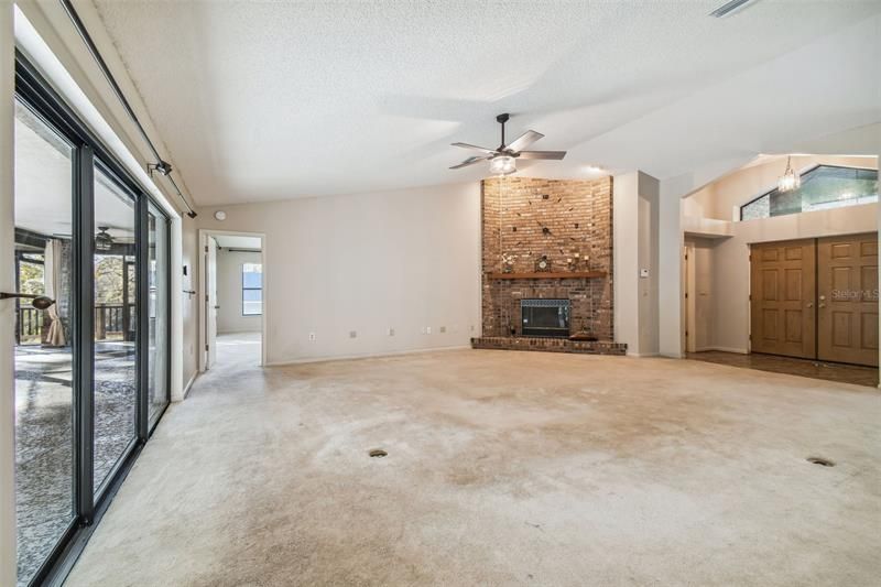 Recently Sold: $679,500 (4 beds, 2 baths, 3492 Square Feet)