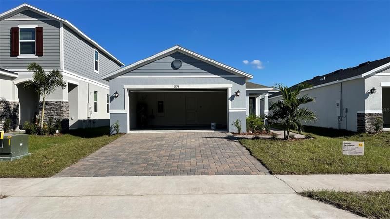 Recently Sold: $444,573 (4 beds, 2 baths, 1637 Square Feet)