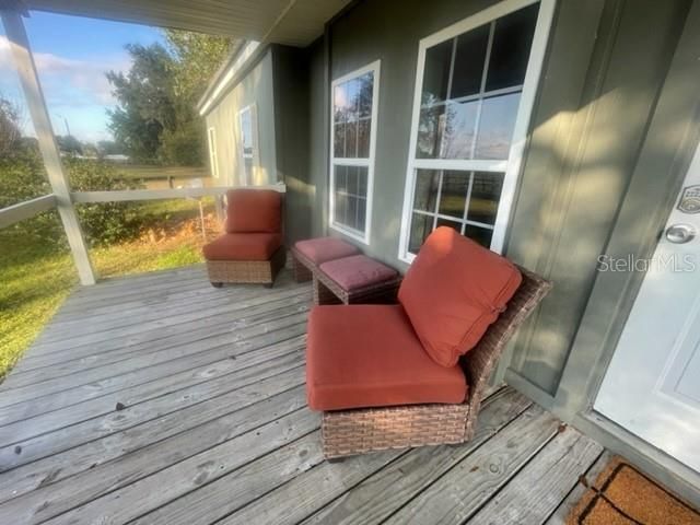 GUEST HOUSE PORCH